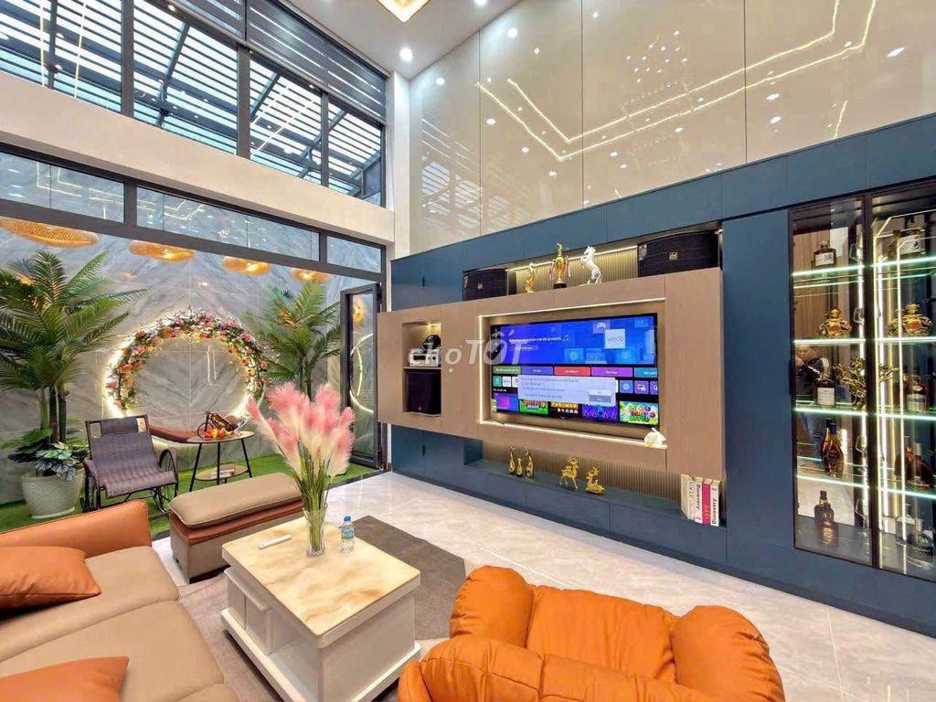 Bán nhà Phạm Văn Bạch Gò Vấp 4x19m Thang máy SmartHome