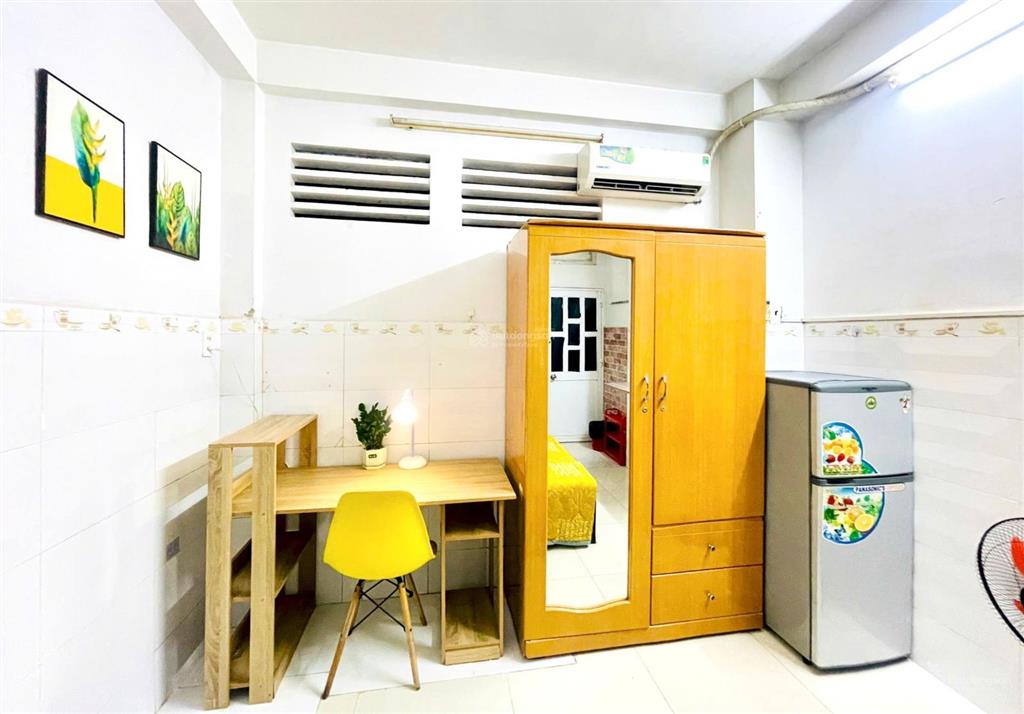 Phòng đẹp  đầy đủ tiện nghi  full nt