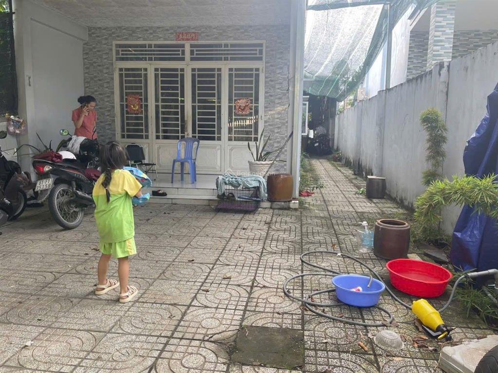 Nhà bình nhâm 414m2, rộng rãi, có sân vườn, phù hợp mọi nhu cầu, giá còn thương lượng mạnh