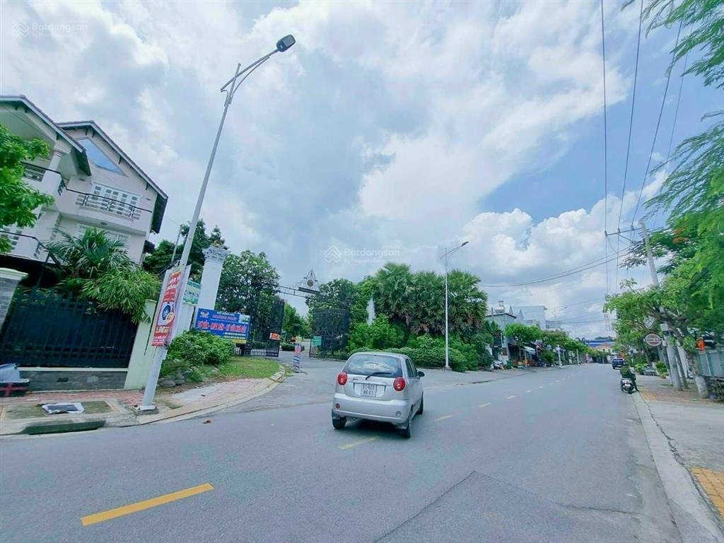 Bán đất kdc central garden lái thiêu 5x22m (109m2) giá 4 tỷ 650tr