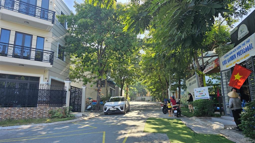 Bán đất kdc central garden lái thiêu 5x22m (109m2) giá 4 tỷ 650tr