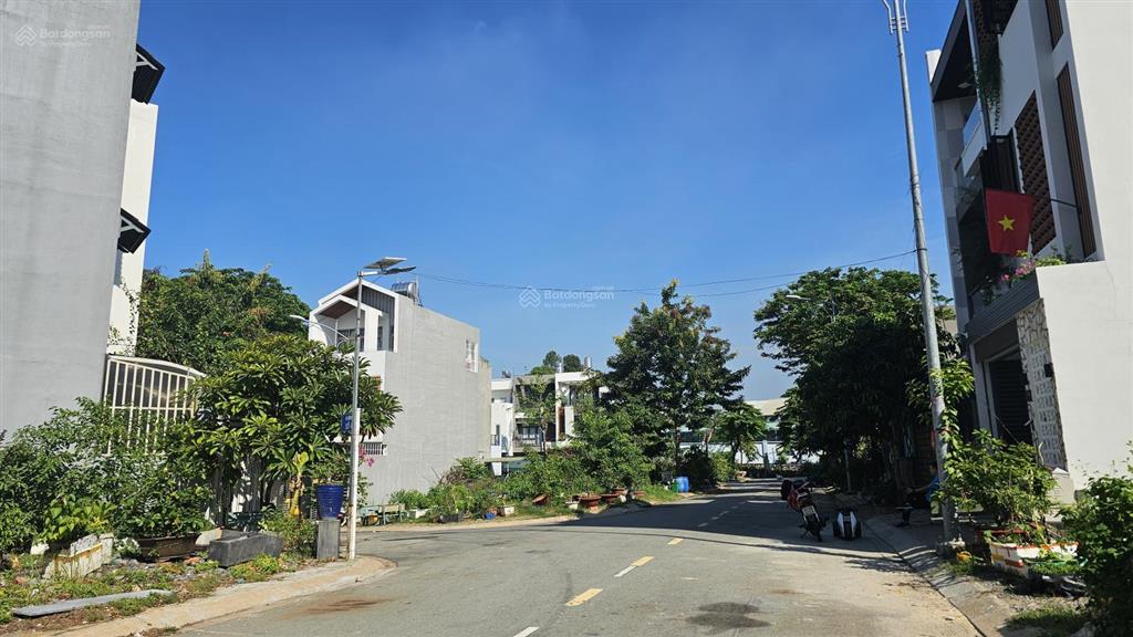 Bán đất kdc central garden lái thiêu 5x22m (109m2) giá 4 tỷ 650tr