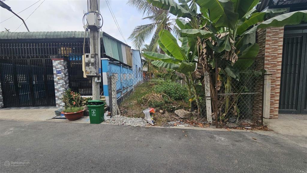 Đất an sơn 50, gần nhà thờ bình sơn 148m2, đường nhựa, xe hơi thông