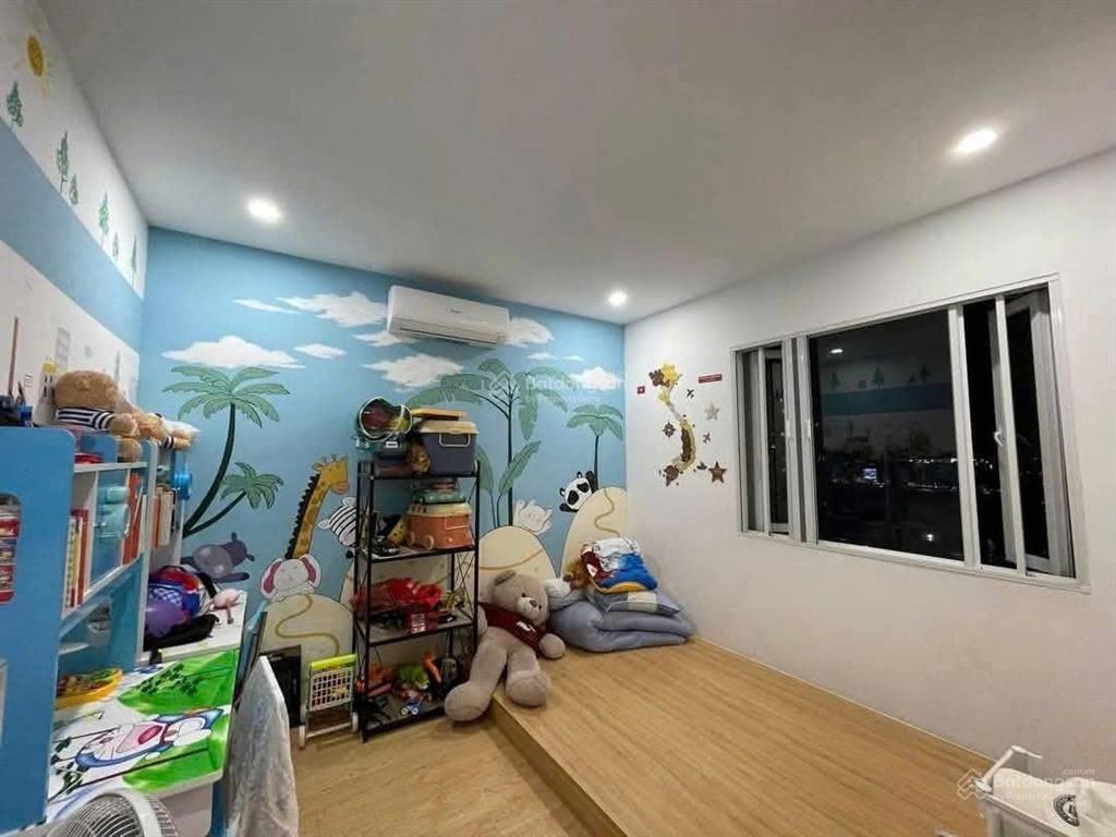 Bán chung cư khánh hội 2  75m2 2pn2wc  giá 5,5 tỷ ( đã có sổ )