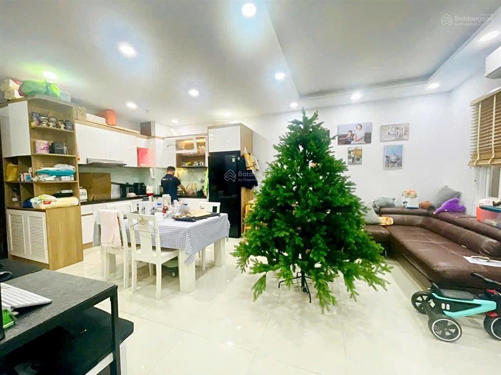 Bán chung cư khánh hội 2  87m2 2pn2wc  nhà đã sửa nội thất hiện đại  giá 5,95 tỷ (đã có sổ)