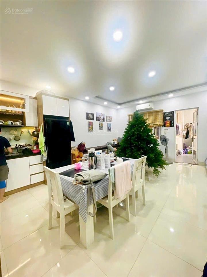 Bán chung cư khánh hội 2  87m2 2pn2wc  nhà đã sửa nội thất hiện đại  giá 5,95 tỷ (đã có sổ)