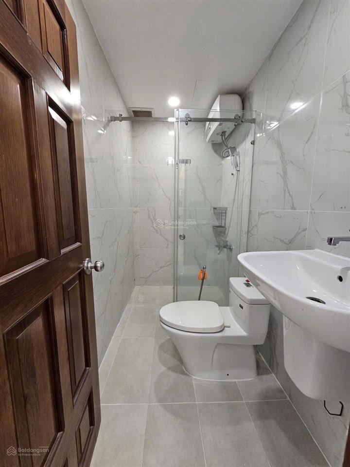 Bán chung cư khánh hội 3  căn góc  view bitexco  75m 2pn 2wc  giá 5,5 tỷ (đã có sổ)