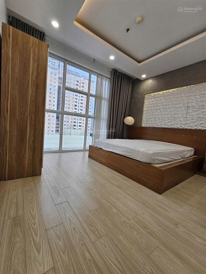 Bán chung cư khánh hội 3  căn góc  view bitexco  75m 2pn 2wc  giá 5,5 tỷ (đã có sổ)
