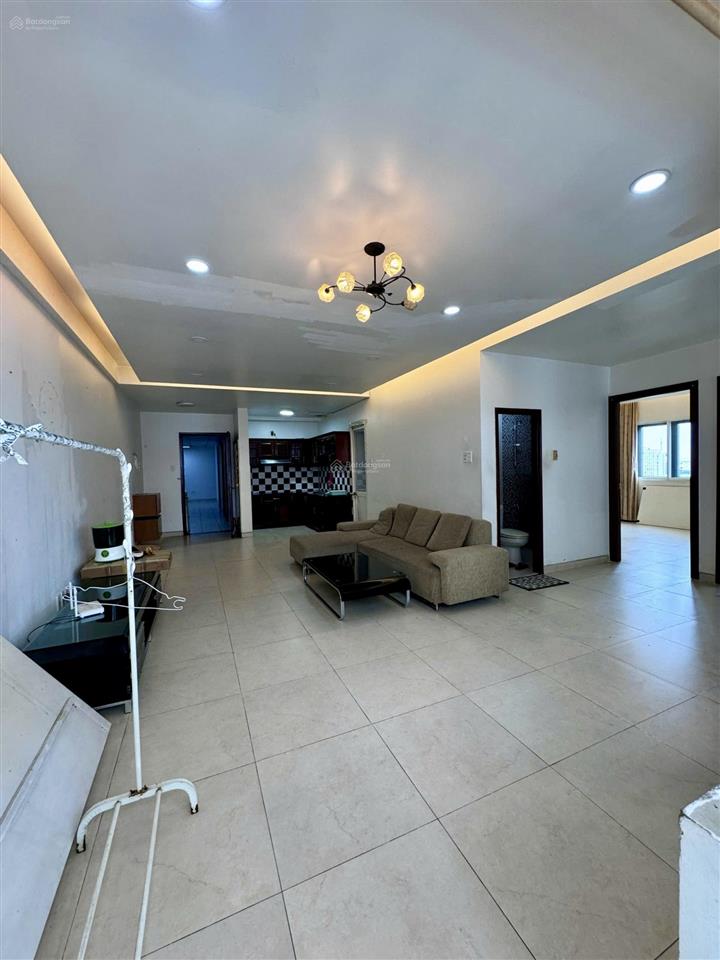 Bán chung cư vạn đô  94m2 3 phòng sửa 2 phòng, 2 toilet  giá 5,8 tỷ