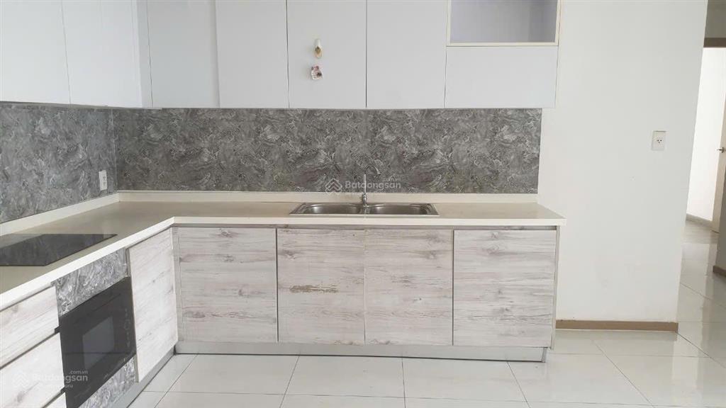Bán chung cư riva park  căn góc  100m 3pn 2wc  view đẹp  giá 7,2 tỷ (bao gồm 5% sổ)
