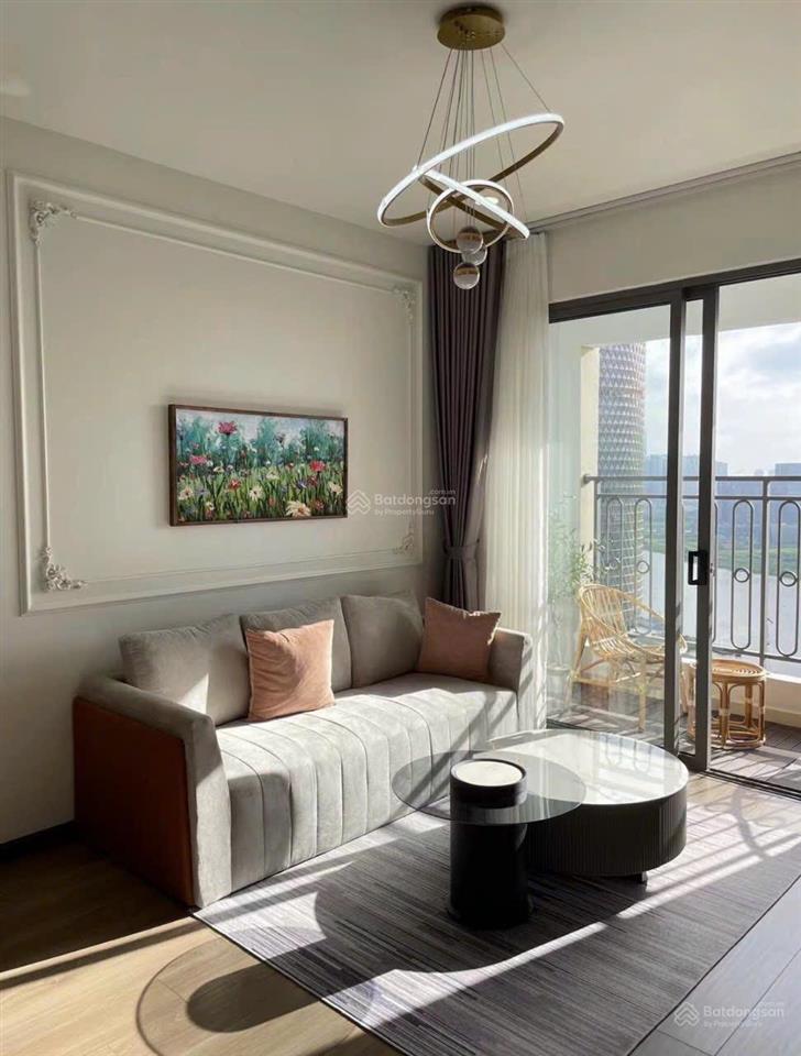 Cho thuê chung cư saigon royal  86m2 2pn 2wc  giá 25tr