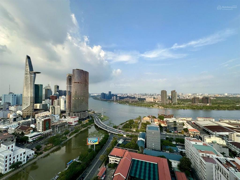 Cho thuê chung cư saigon royal  86m2 2pn 2wc  giá 25tr