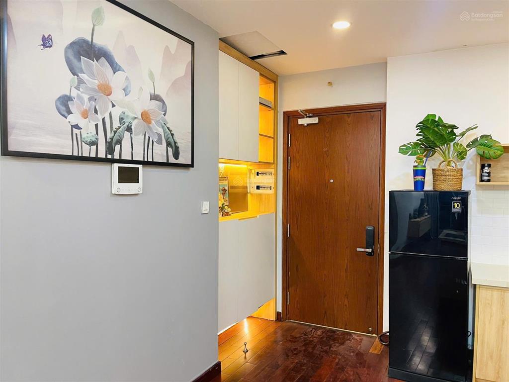 Cho thuê căn hộ gold view 80m2 2pn2wc có ban công  18tr/tháng
