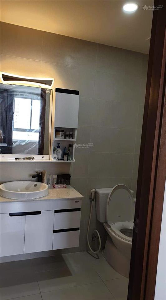 Cho thuê chung cư grand riverside  căn góc  view bitexco  83m2 3pn2wc  full nội thất  giá 20tr