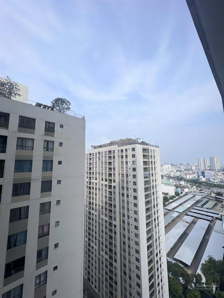 Bán chung cư gold view  lầu cao view thoáng  80m2 2pn2wc  giá 8,2 tỷ (bao gồm 5% sổ)