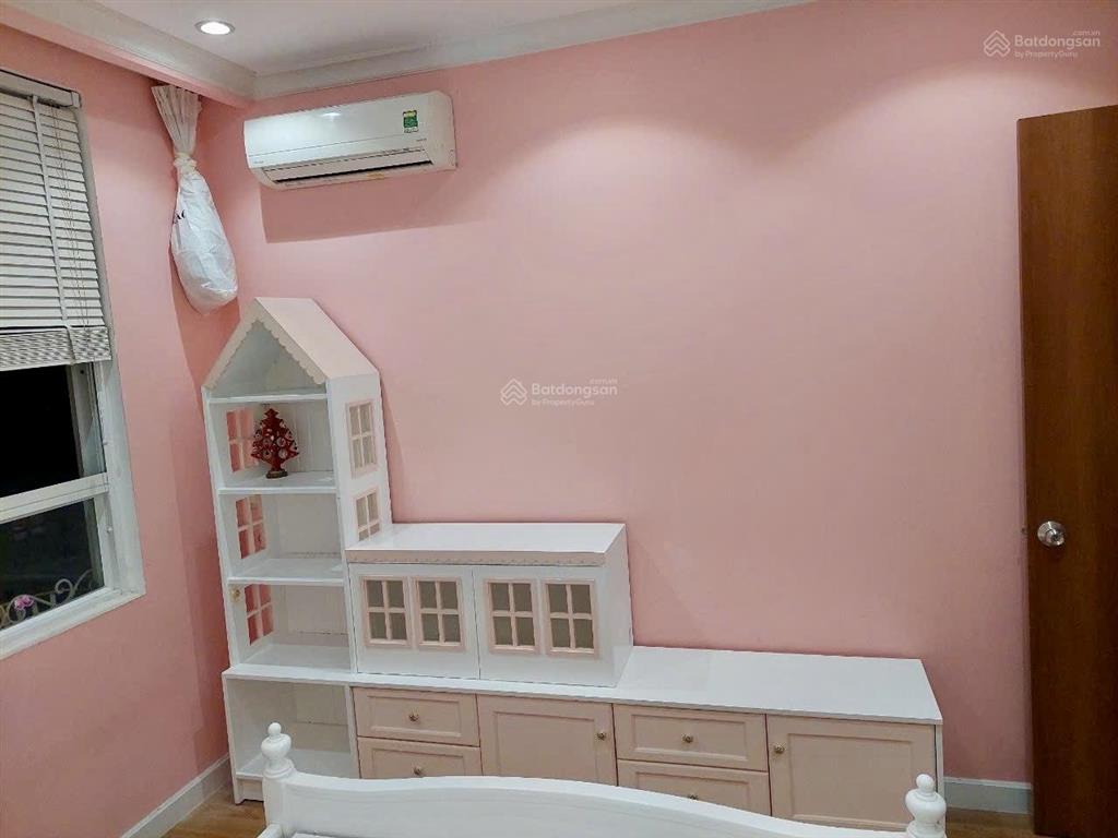 Cho thuê chung cư grand riverside  căn góc, 2 ban công  135m2 4pn 2wc  giá 28tr/tháng