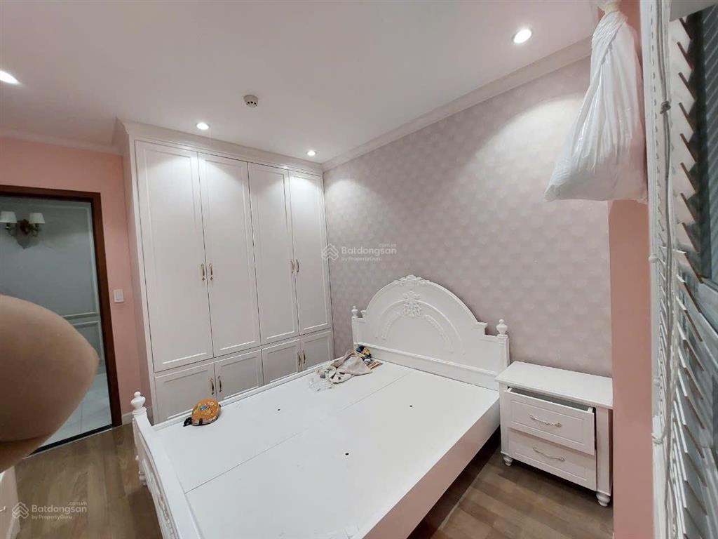 Cho thuê chung cư grand riverside  căn góc, 2 ban công  135m2 4pn 2wc  giá 28tr/tháng
