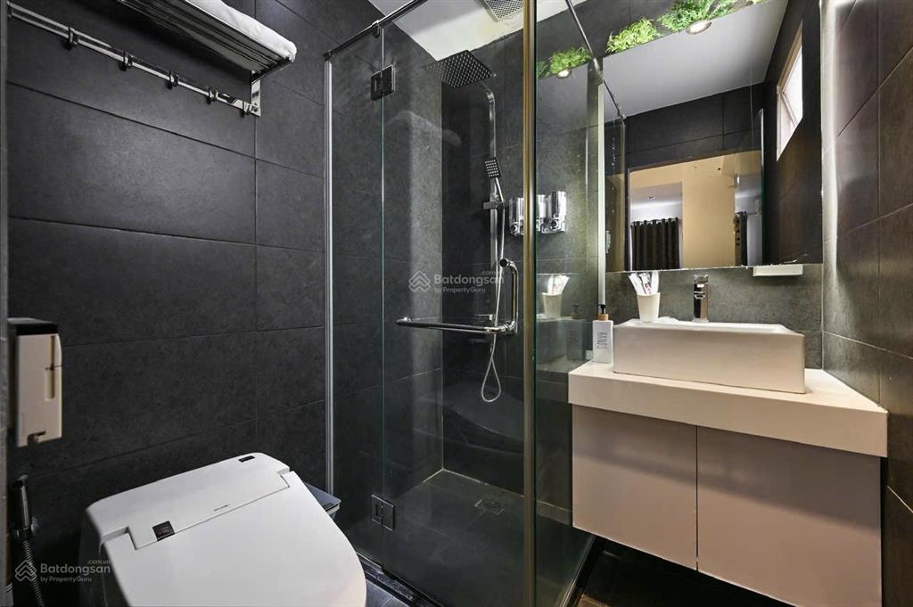 Bán chung cư vạn đô  căn góc, 2 ban công  77m2 2pn2wc  giá 5,6 tỷ (đã có sổ)