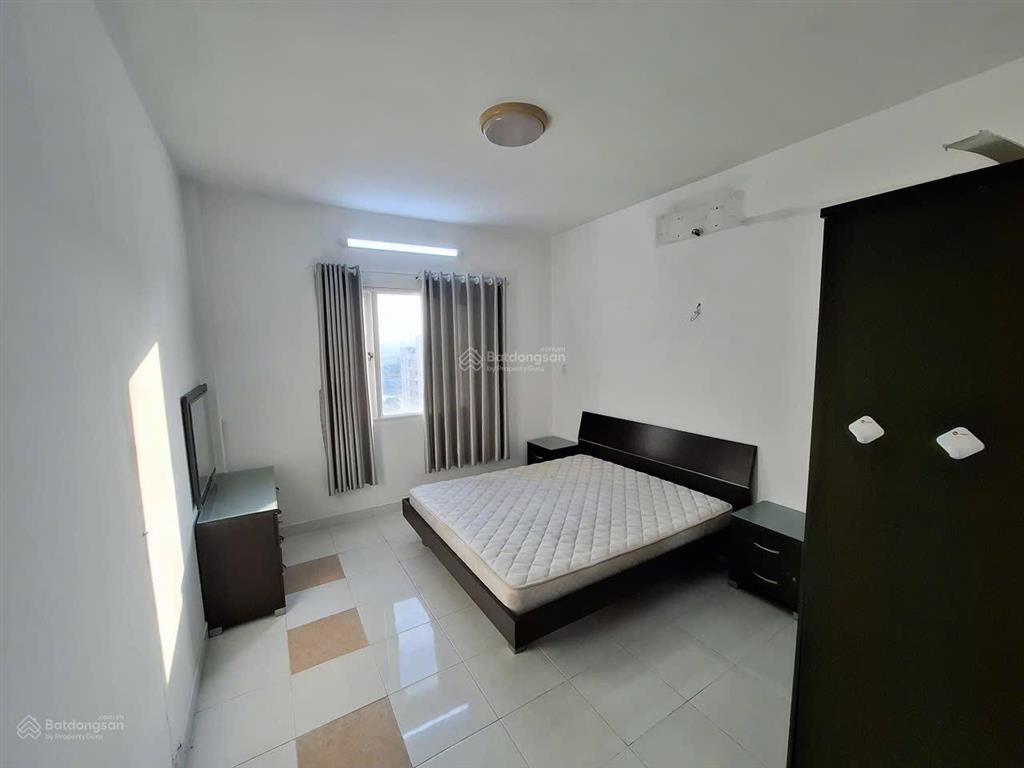 Bán chung cư khánh hội 2  căn góc 100m2 2pn 2wc  có nội thất  giá 6,5 tỷ (đã có sổ)