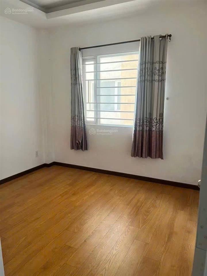Bán chung cư khánh hội 2  căn góc  82m2 2pn2wc  giá chốt 5,65 tỷ (đã có sổ)