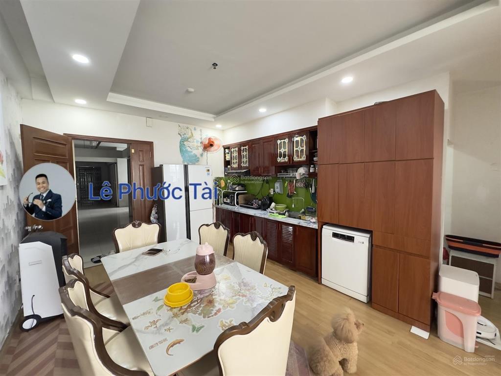 Bán chung cư khánh hội 3  căn góc  view bitexco  76m2 2pn 2wc  giá 5,4 tỷ (đã có sổ)