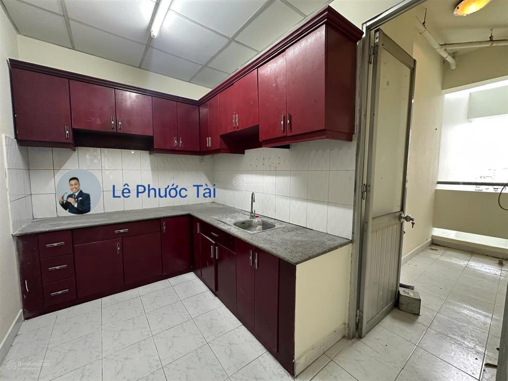 Cho thuê chung cư vạn đô  căn góc 94m2 3pn 2wc  giá 12tr   0938 720 *** mr. tài