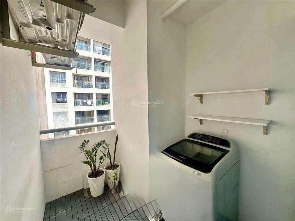 Bán chung cư vạn đô  60m2 2pn1wc  có nội thất  giá 4,2 tỷ (đã có sổ)