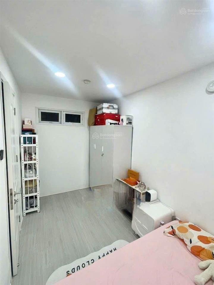 Bán chung cư vạn đô  60m2 2pn1wc  có nội thất  giá 4,2 tỷ (đã có sổ)