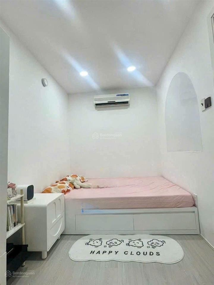 Bán chung cư vạn đô  60m2 2pn1wc  có nội thất  giá 4,2 tỷ (đã có sổ)