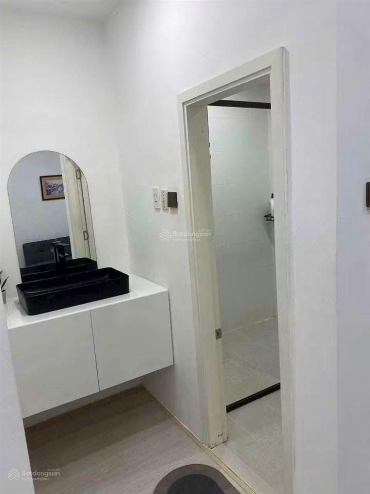 Bán chung cư vạn đô  60m2 2pn1wc  có nội thất  giá 4,2 tỷ (đã có sổ)