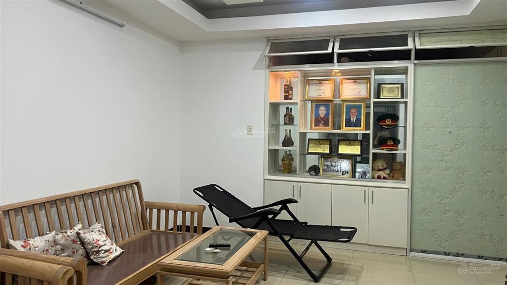 Bán chung cư vạn đô  căn góc 78m2 2pn 1wc  có nội thất  giá 4,7 tỷ (đã có sổ)