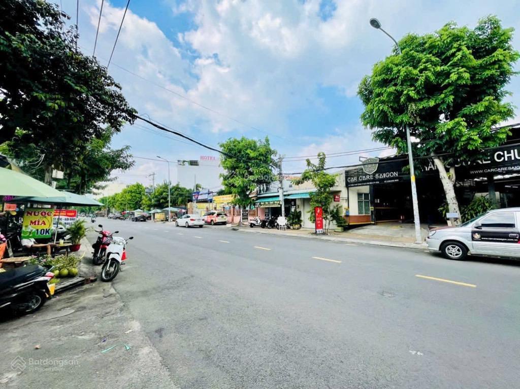 Bán gấp nhà riêng  tại trần thái tông  tân bình  hẻm xe tải  92m2