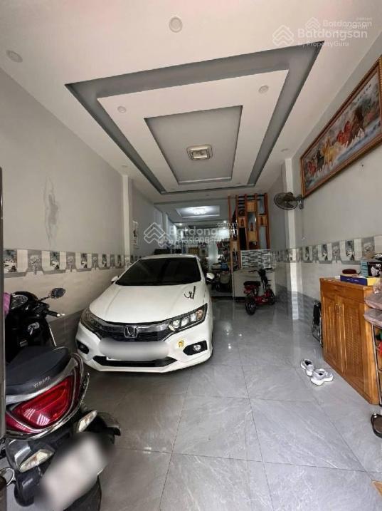 Bán gấp nhà tân phú, hẻm xe hơi, 4.2x19m2  phan đình phùng vườn lài