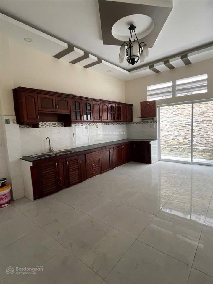 Bán nhà khu biệt thự adc, 3 tầng , hẻm xe tải , 4.3x22m2  lũy bán bích