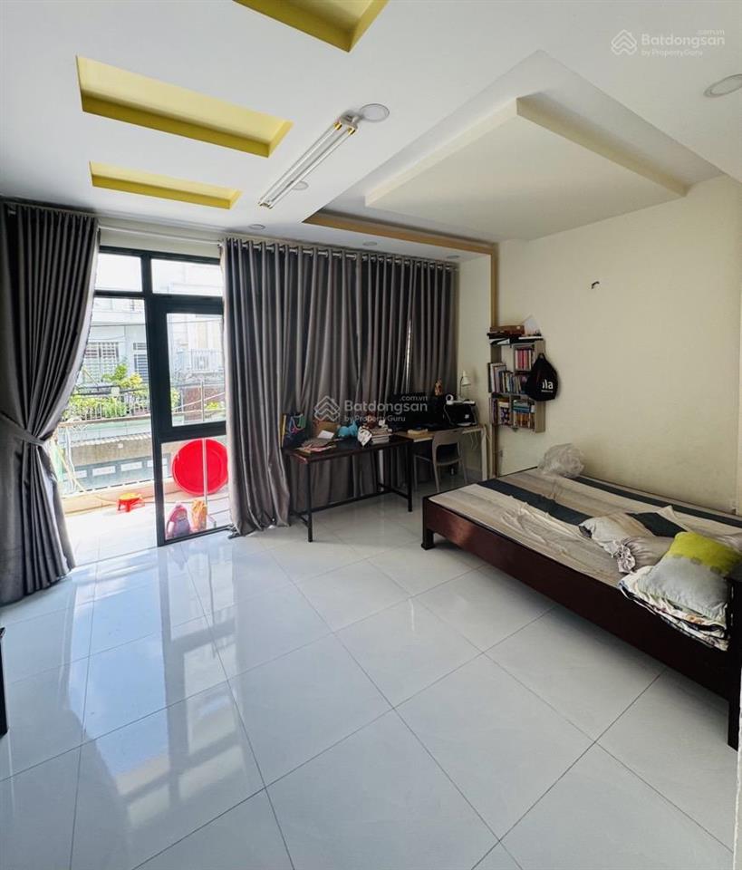 Bán gấp nhà tân bình  hẻm xe hơi  4.2x17m2  4 tầng  đường tân sơn