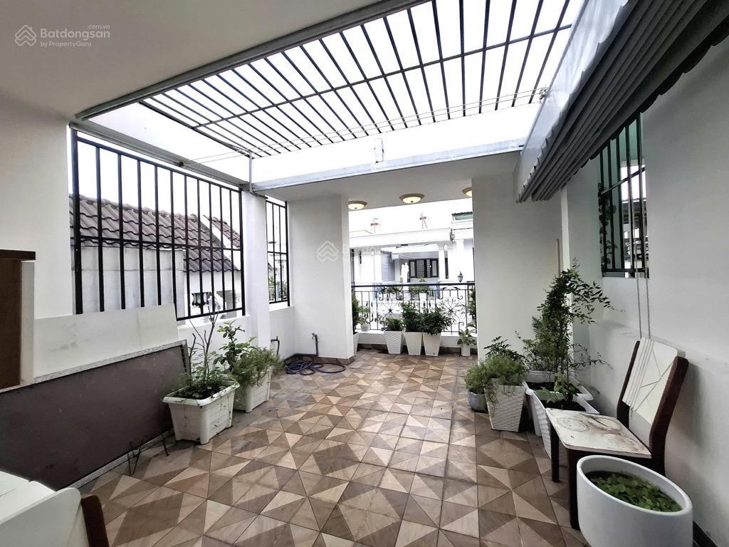 Bán gấp nhà tân bình  hẻm xe hơi  4.2x17m2  4 tầng  đường tân sơn