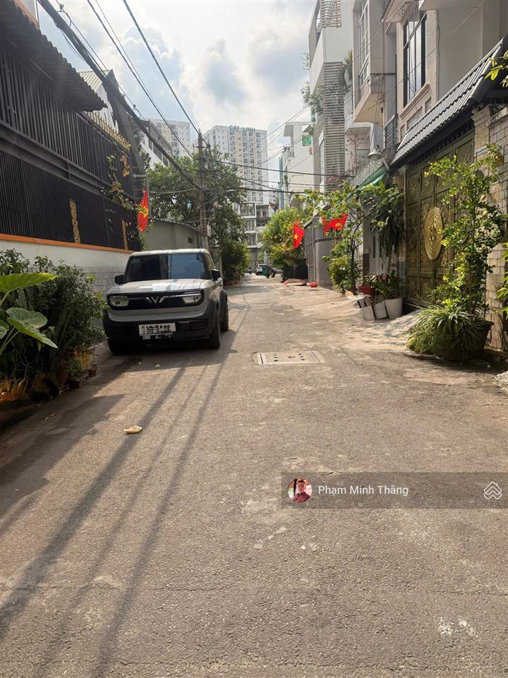 Bán gấp nhà  hẻm xe hơi, 4.2x21m2. lũy bán bích  gần công viên tân phú