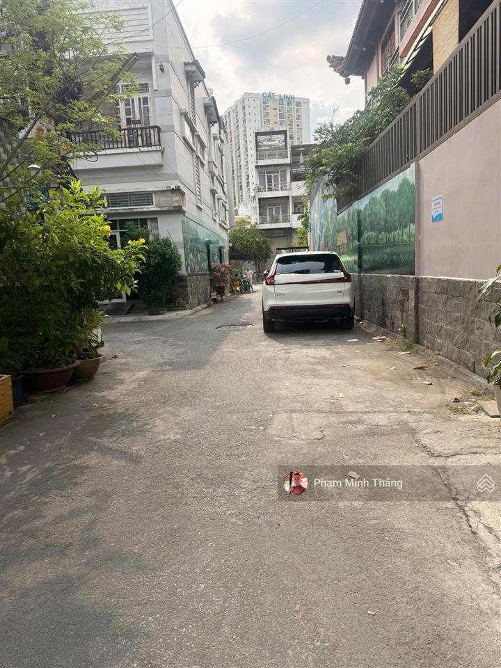Bán gấp nhà  hẻm xe hơi, 4.2x21m2. lũy bán bích  gần công viên tân phú