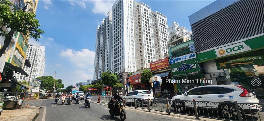 Cho thuê nhà mặt tiền,  hòa bình  tân phú  72m2  4 tầng  giá 20 triệu tl