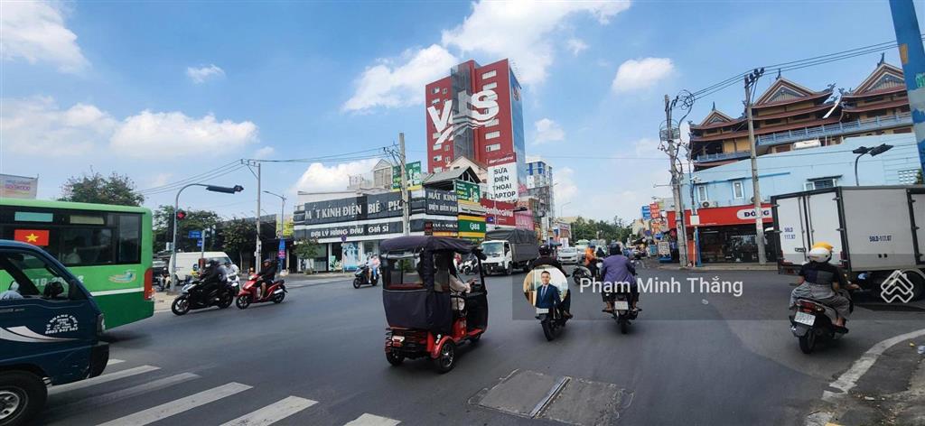 Cho thuê nhà mặt tiền  kênh tân hóa  tân phú  8x28m2 giá 42 triệu tl