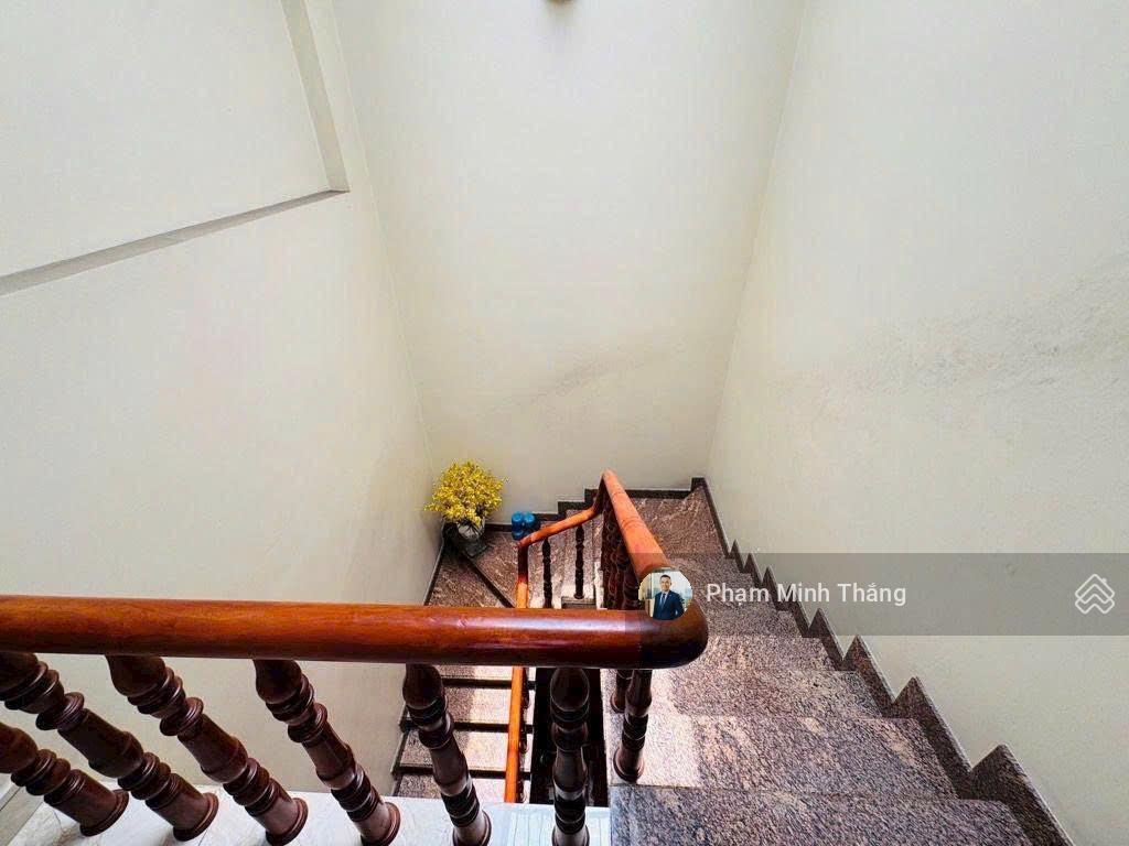 Bán gấp nhà phạm văn bạch, tân bình, 4.2x14.5m, btct 3 tầng, hẻm xe hơi, chỉ 7,19 tỷ
