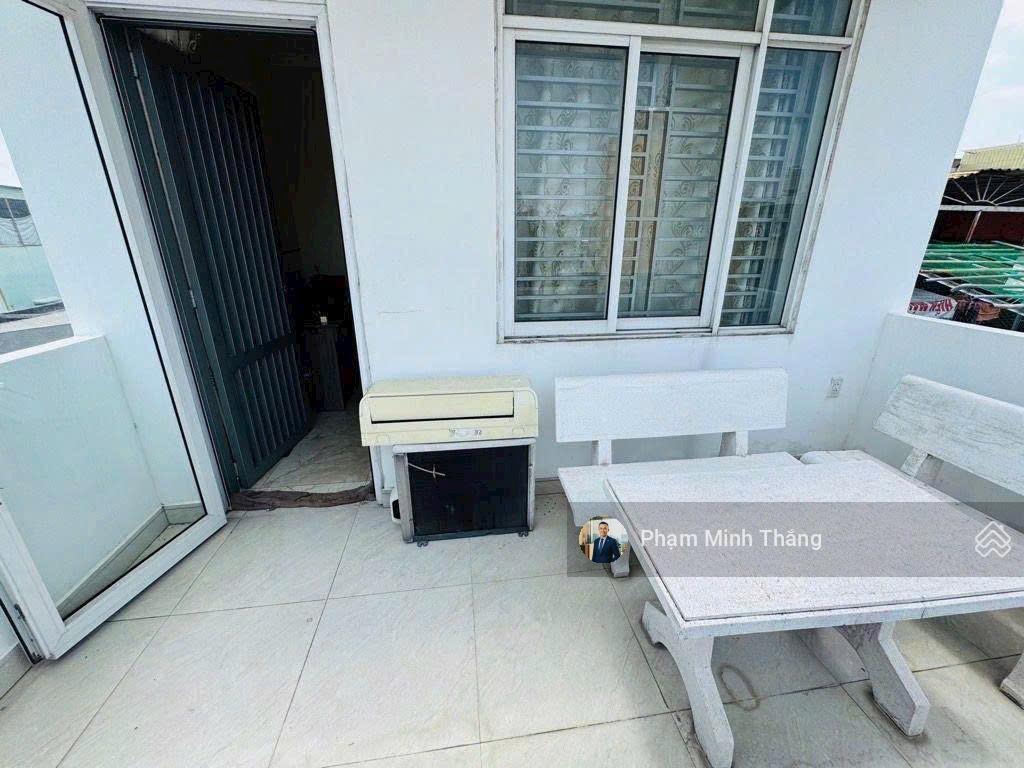 Bán gấp nhà phạm văn bạch, tân bình, 4.2x14.5m, btct 3 tầng, hẻm xe hơi, chỉ 7,19 tỷ