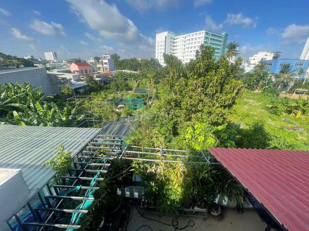 Bán gấp biệt thự 1T1L 200m2 giá cực rẻ  giáp gò vấp 