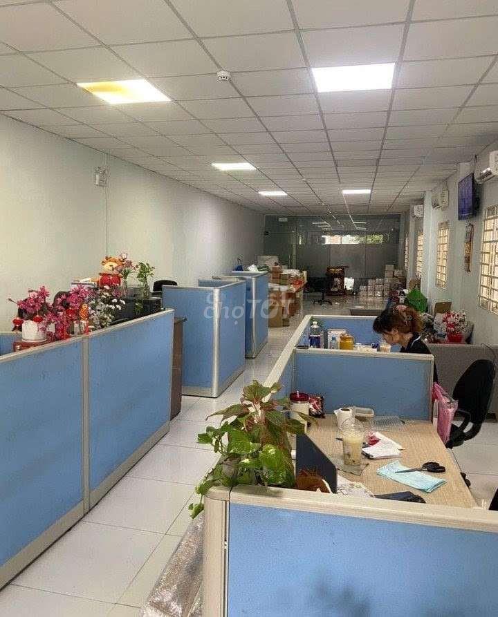 cho thuê nhà xưởng 1.850m2 quốc lộ 1 A 