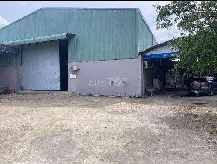 cho thuê nhà xưởng 1.850m2 quốc lộ 1 A 