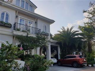 Cho thuê biệt thự trung tâm quận 7 full nội thất, nhà đẹp đầy đủ nội thất  0902 857 *** mr phong.