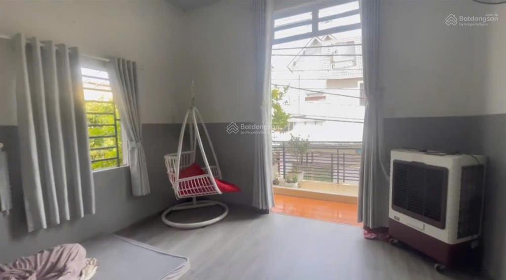 Bán nhà phường tam hiệp 1t2l đường 8m vị trí đẹp giá 5 tỷ