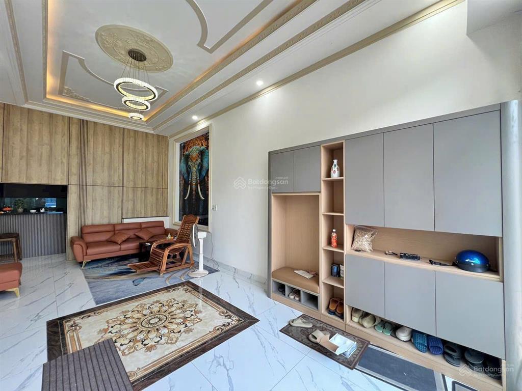 Bán nhà đẹp 1 trệt 2 lầu p tân hiệp đường nhựa 7m giá 4 tỷ 2