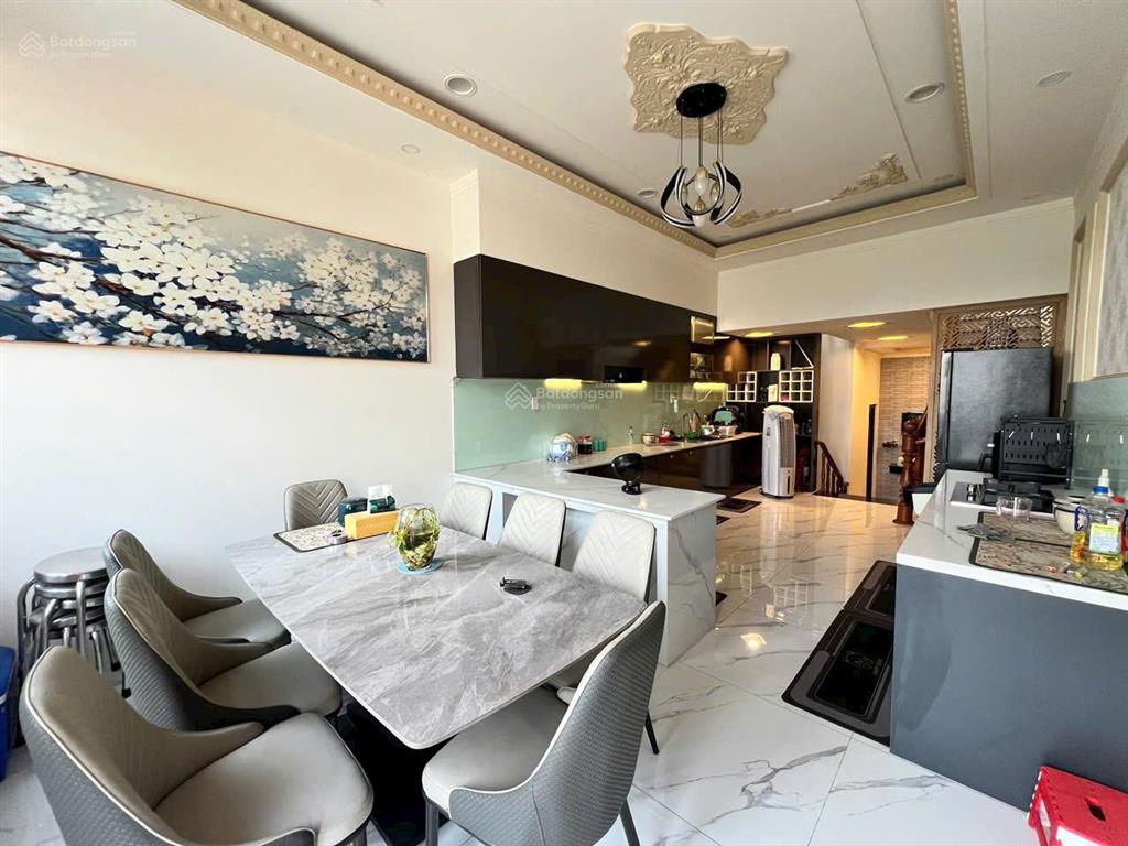 Bán nhà đẹp 1 trệt 2 lầu p tân hiệp đường nhựa 7m giá 4 tỷ 2