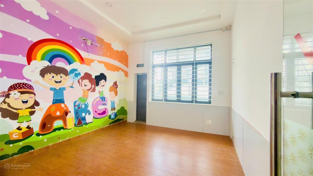 Chính chủ bán nhà 298m2 mặt tiền trương định 1 trệt 5 lầu